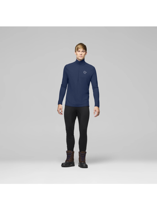 Norrøna femund pureUll Zip Neck Indigo Night Model Norrøna femund pureUll Zip Neck Indigo Night Model