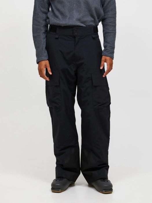 Peak Performance Edge HIPE® 2L Insulated Shell Cargo Pants Men model Peak Performance Edge HIPE® 2L Insulated Shell Cargo Pants Men model